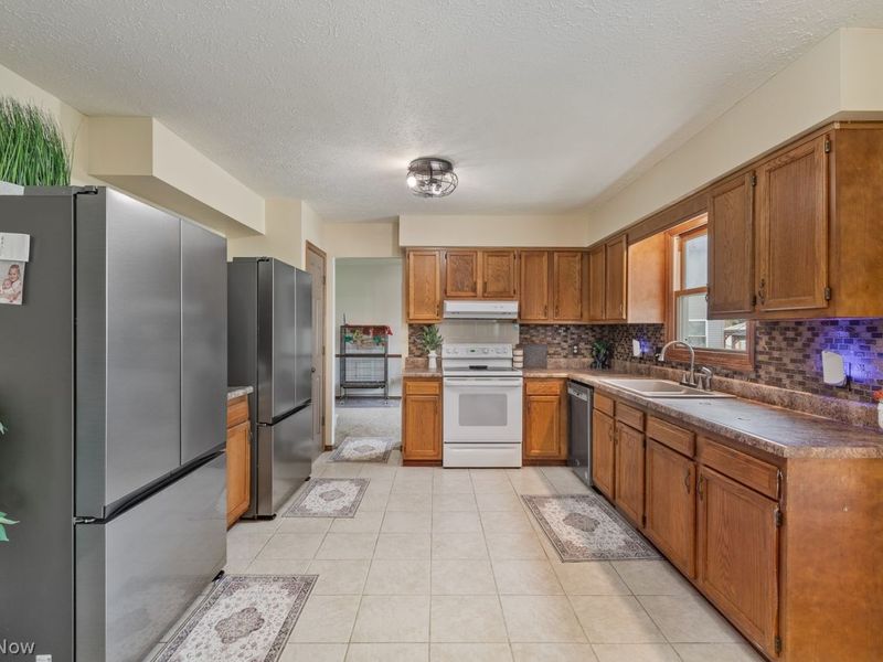 8825 Blitzen Road NW, North Canton, OH 44720 Photo 18