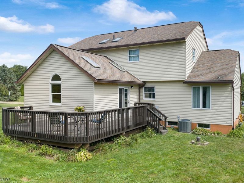 8825 Blitzen Road NW, North Canton, OH 44720 Photo 6
