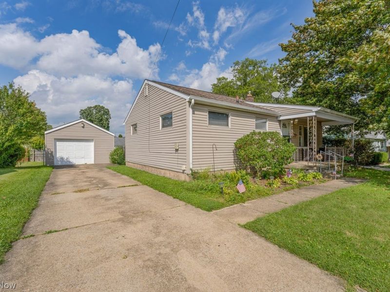 2270 Chaney Circle, Youngstown, OH 44509 Photo 4