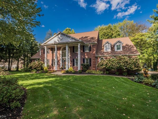 5636 Gray Fox Drive NW, Canton, OH 44718