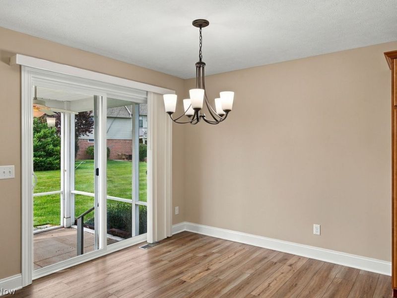 950 Cabot Drive , Canal Fulton, OH 44614 Photo 11