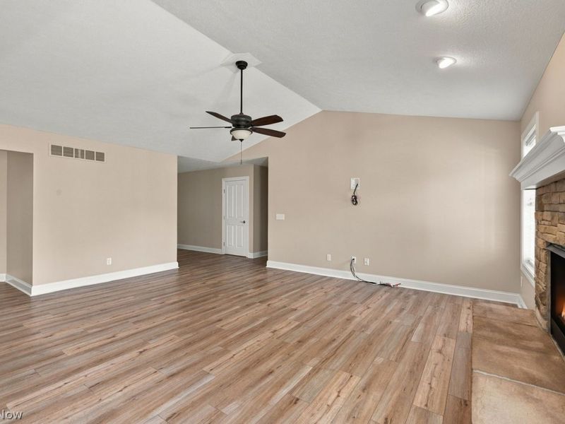 950 Cabot Drive , Canal Fulton, OH 44614 Photo 12