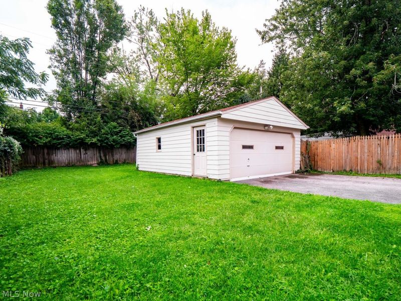 4010 Rosemond Road, Cleveland, OH 44121 Photo 15