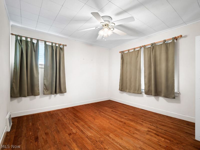 4010 Rosemond Road, Cleveland, OH 44121 Photo 16