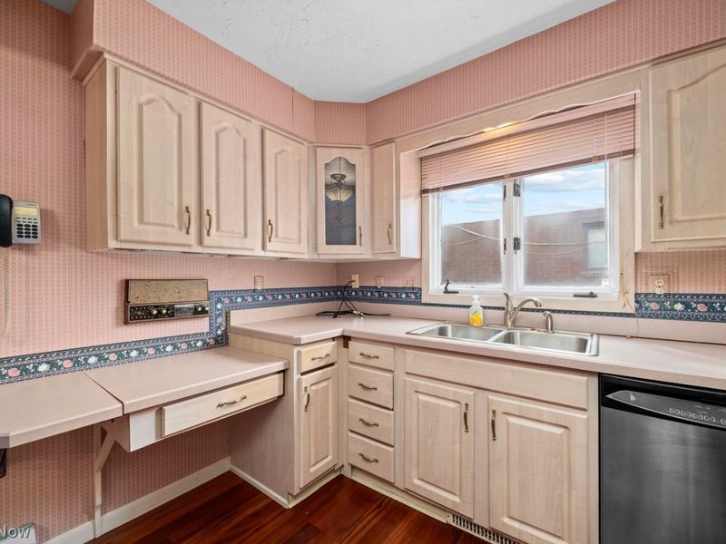 4723 Greenbriar Lane, Lorain, OH 44053 Photo 14