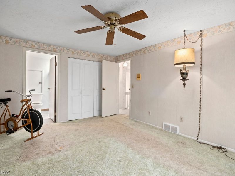 4723 Greenbriar Lane, Lorain, OH 44053 Photo 23