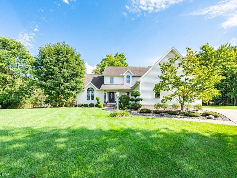 5905 Caymen Court, Canfield, OH 44406 Photo 2