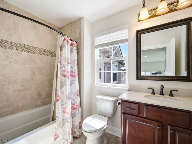 17581 Gates Landing Drive, Chagrin Falls, OH 44023 Photo 32