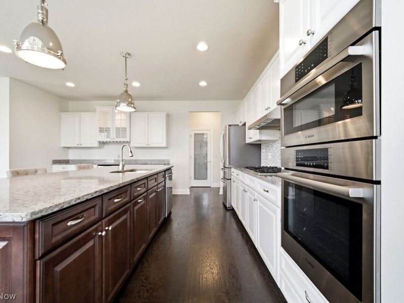 17581 Gates Landing Drive, Chagrin Falls, OH 44023 Photo 8