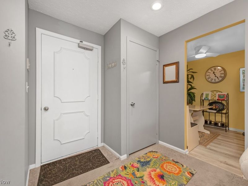 2021 King James Park, Unit 115, Westlake, OH 44145 Photo 3