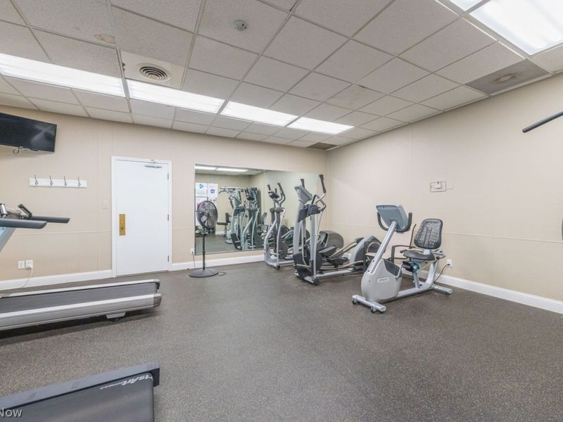 2021 King James Park, Unit 115, Westlake, OH 44145 Photo 40