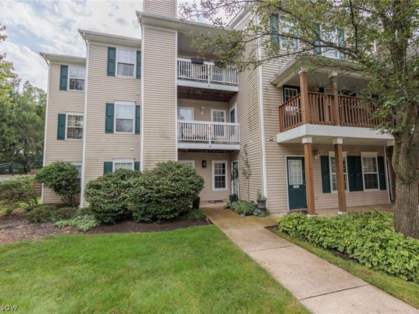 28340 Center Ridge Road , Unit 102, Westlake, OH 44145