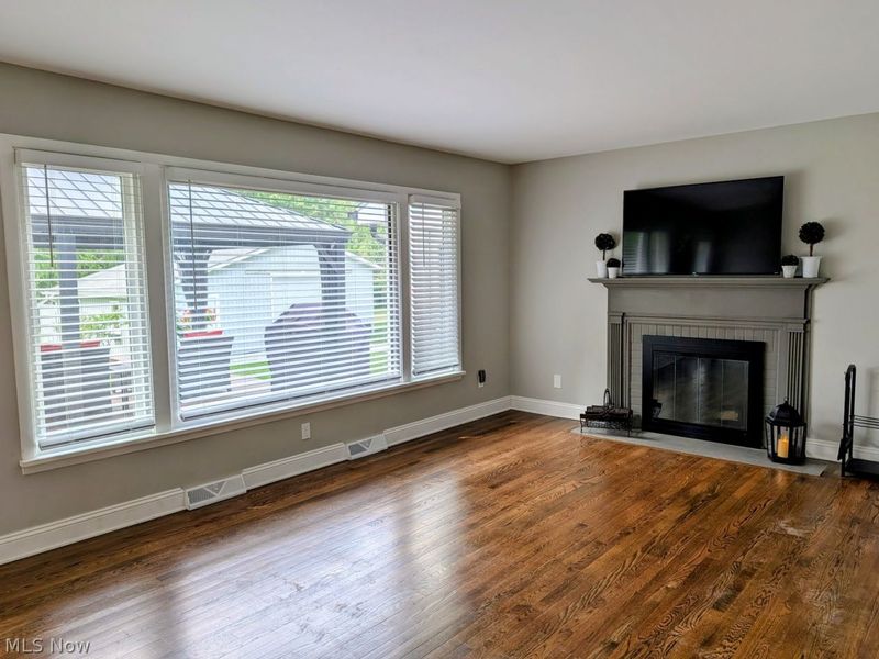 17826 Kingswood Drive, Chagrin Falls, OH 44023 Photo 4