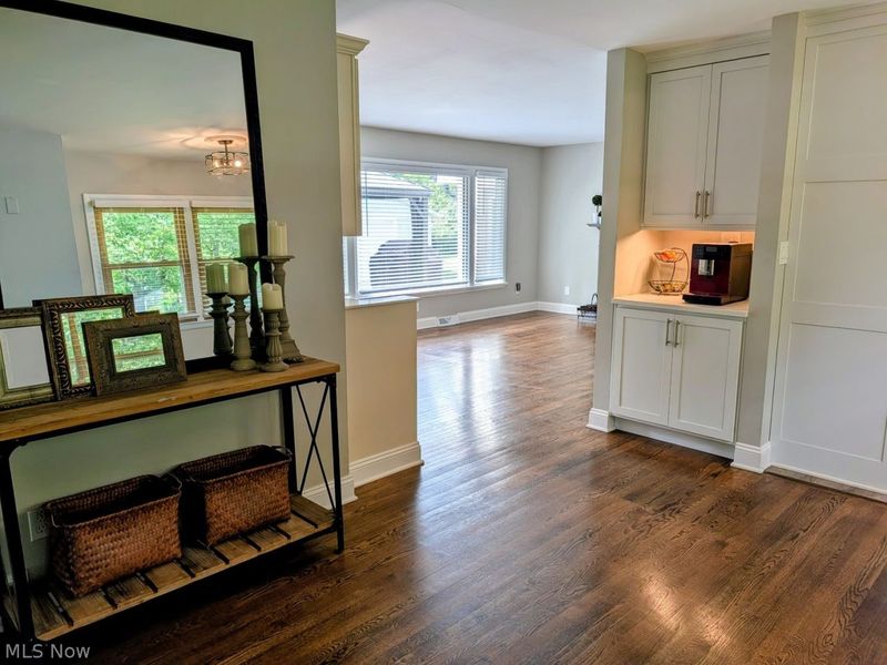 17826 Kingswood Drive, Chagrin Falls, OH 44023 Photo 5