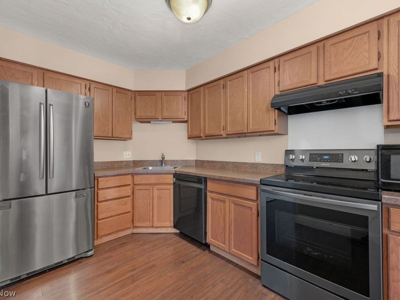 12550 Lake Avenue, Unit 1510, Lakewood, OH 44107 Photo 17