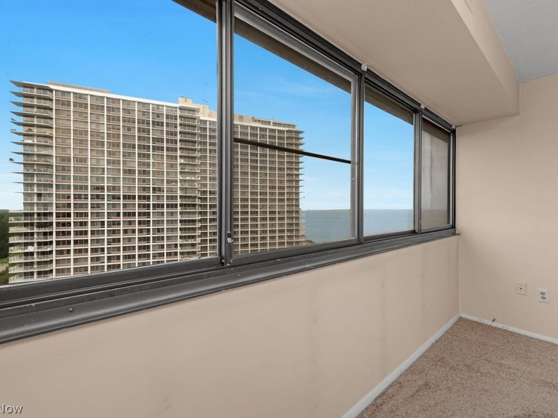 12550 Lake Avenue, Unit 1510, Lakewood, OH 44107 Photo 22