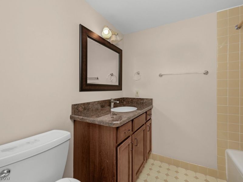 12550 Lake Avenue, Unit 1510, Lakewood, OH 44107 Photo 26