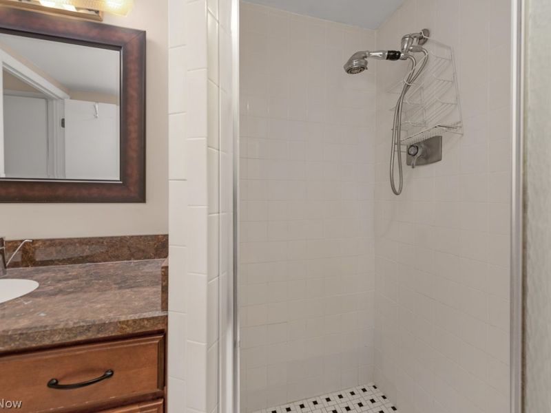 12550 Lake Avenue, Unit 1510, Lakewood, OH 44107 Photo 30