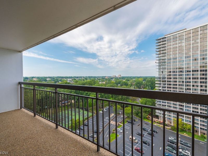 12550 Lake Avenue, Unit 1510, Lakewood, OH 44107 Photo 31
