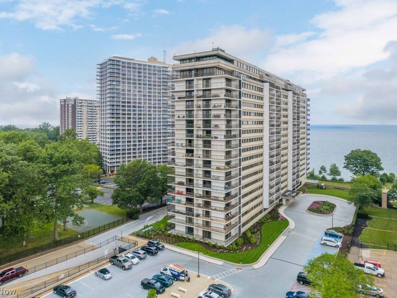 12550 Lake Avenue, Unit 1510, Lakewood, OH 44107 Photo 40