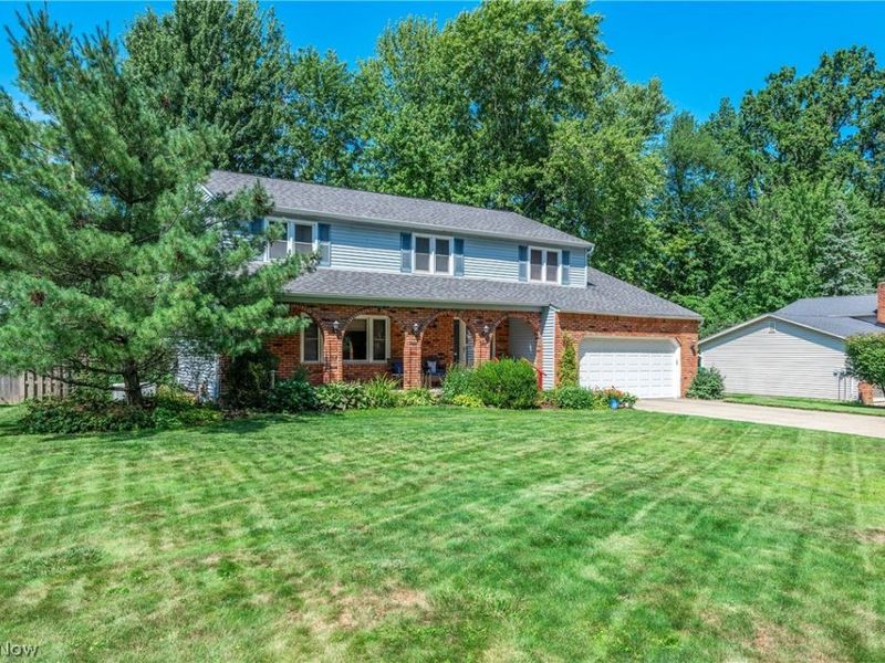 8380 Paddock Court, Mentor, OH 44060 Photo 2