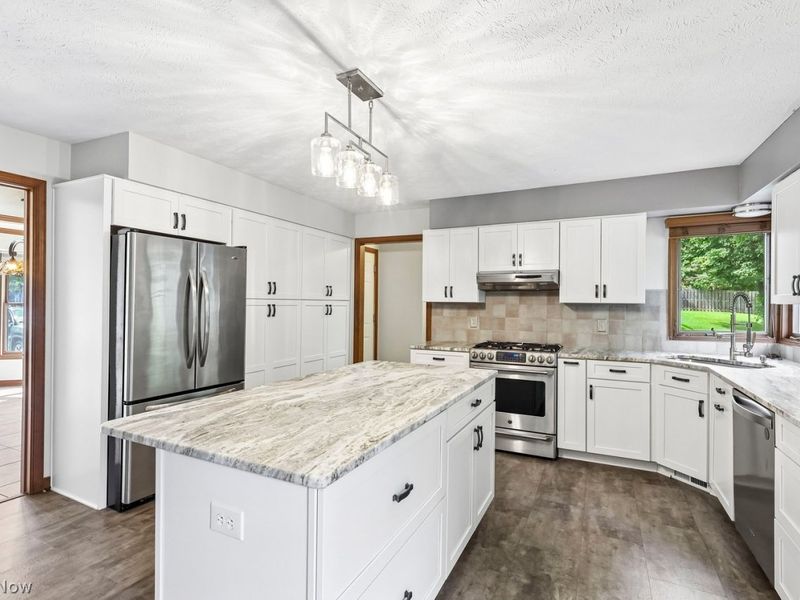 5050 Boulder Creek Drive, Solon, OH 44139 Photo 3