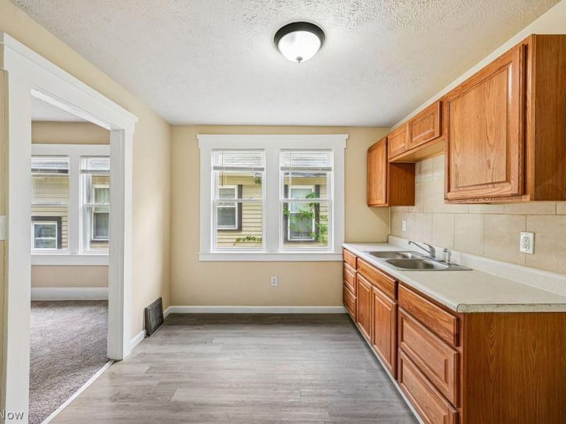 9606 Adams Avenue, Cleveland, OH 44108 Photo 36