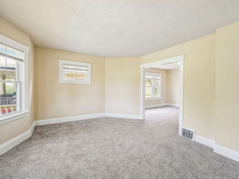 9606 Adams Avenue, Cleveland, OH 44108 Photo 4