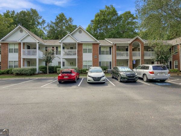 305 Streamside Drive, Roswell, GA 30076
