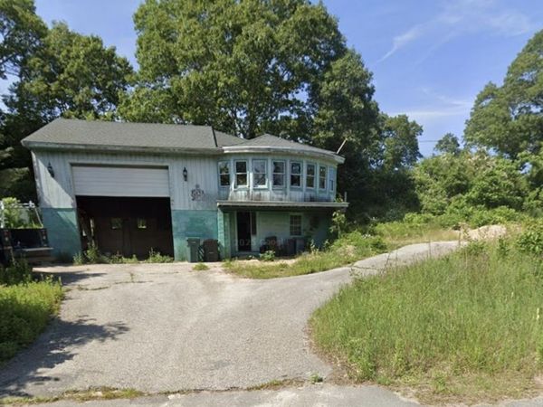 3 Clearwater Drive, Plymouth, MA 02360