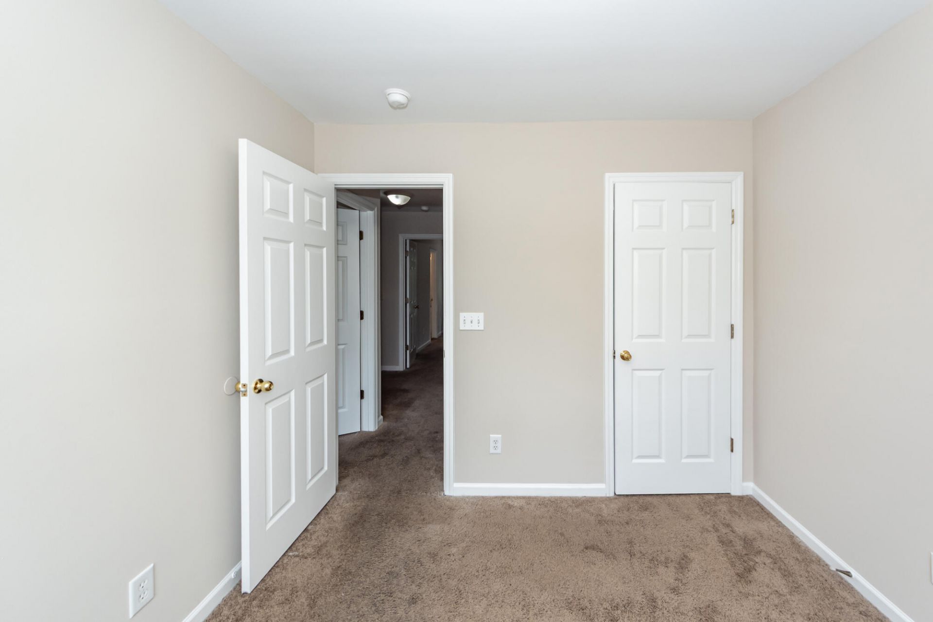 359 Kelsey Boulevard Photo 36
