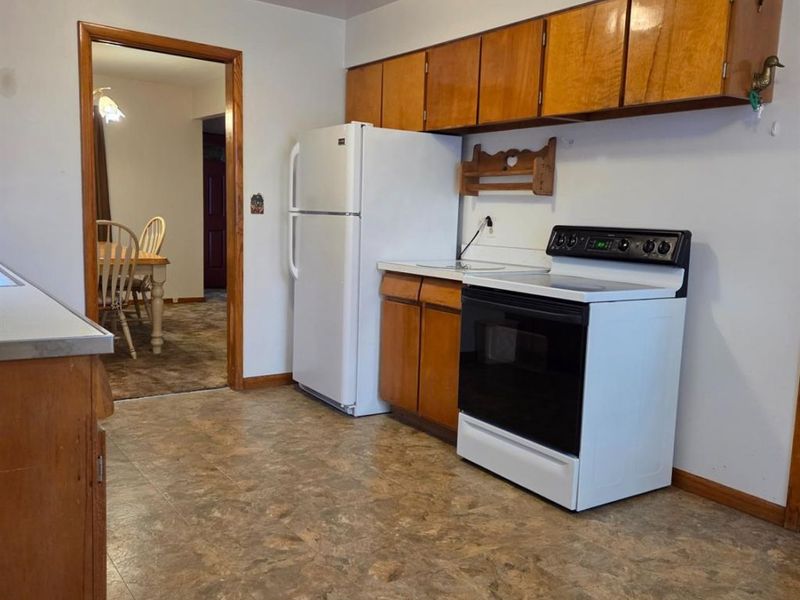 609 Clinton Street, Port Clinton, OH 43452 Photo 11