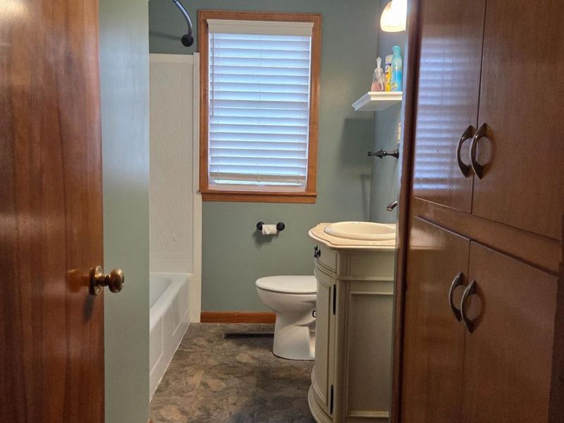 609 Clinton Street, Port Clinton, OH 43452 Photo 16
