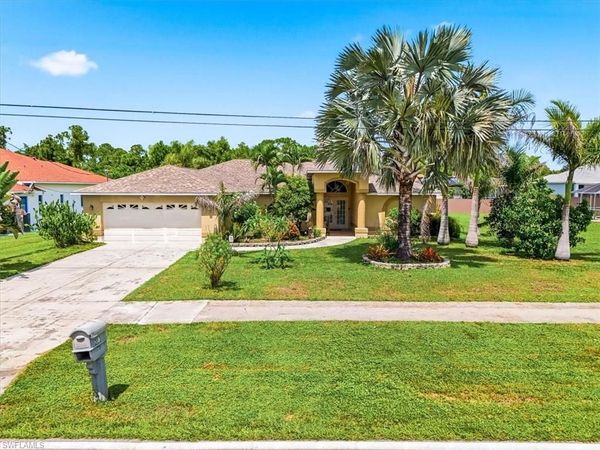 713 Milwaukee BLVD , LEHIGH ACRES, FL 33974