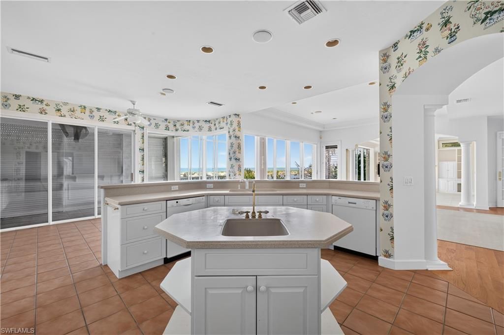 6007 Clam Bayou Ln, Sanibel, FL 33957 Photo