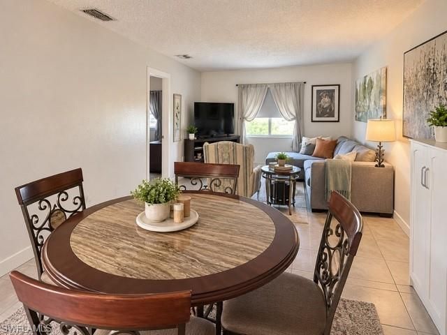 1017 SE 39th Ter, Cape Coral, FL 33904 Photo