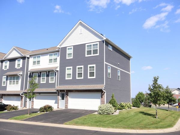 1679 Windigo Lane , Shakopee, MN 55379