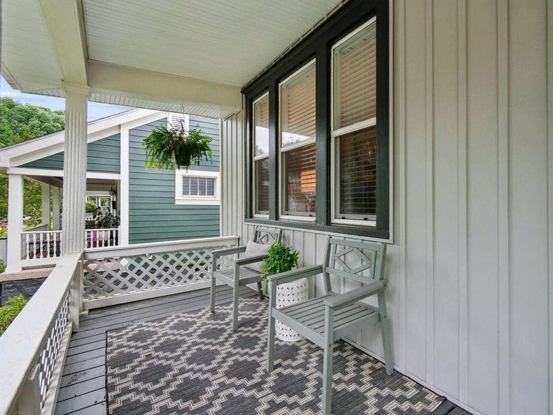 319 E Gates Street , Columbus, OH 43206 Photo 3