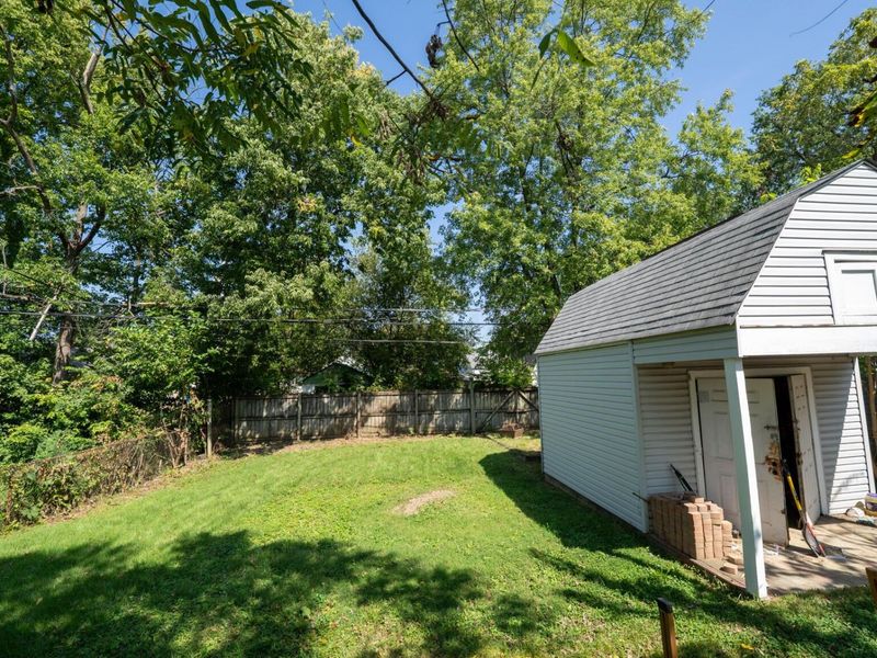 804 Melrose Avenue , Columbus, OH 43224 Photo 16