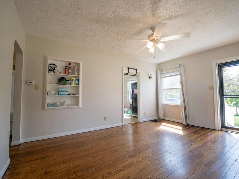 804 Melrose Avenue , Columbus, OH 43224 Photo 2