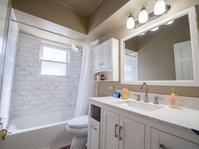 804 Melrose Avenue , Columbus, OH 43224 Photo 8