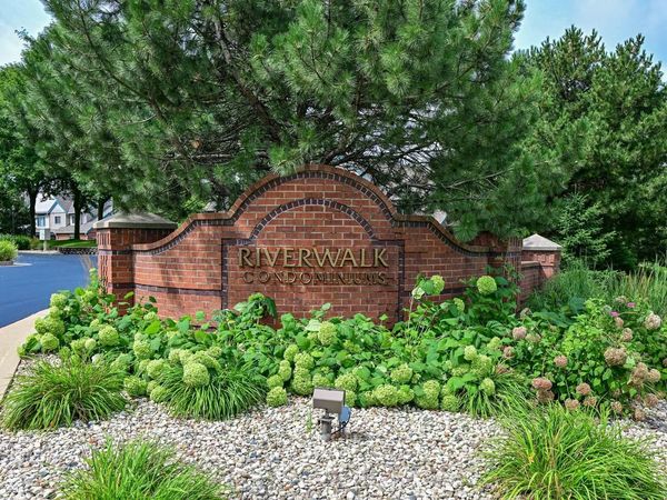 3145 S Toldt PARKWAY, West Allis, WI 53227