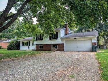 8636 Camelot Avenue NW, Canal Fulton, OH 44614