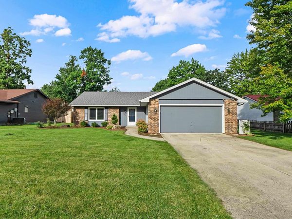 6329 Kiwanis Drive, Fort Wayne, IN 46835