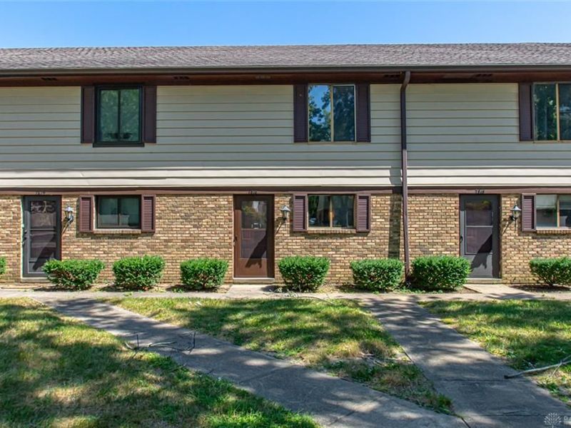 7816 Betsy Ross Circle, Centerville, OH 45459 Photo 1