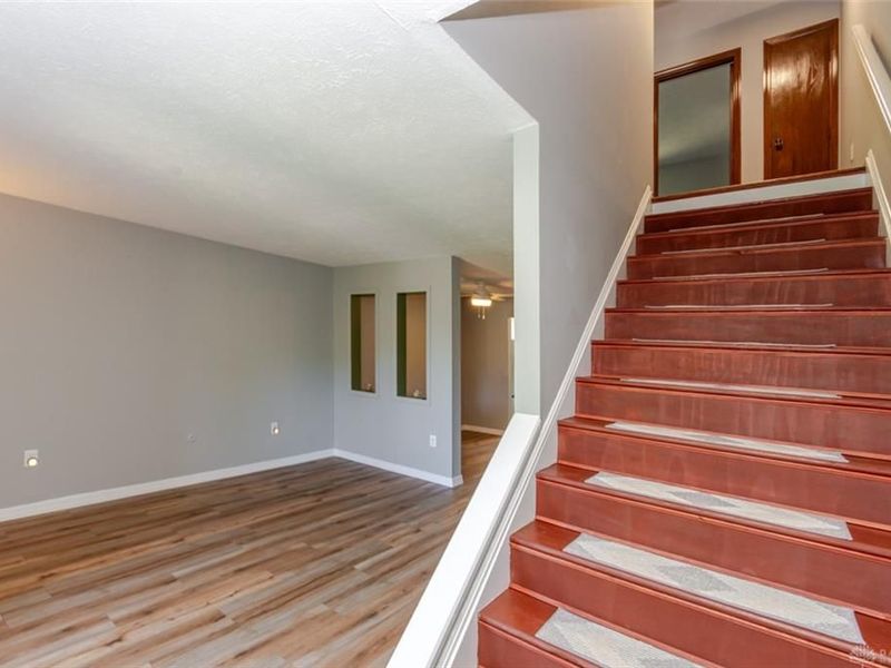7816 Betsy Ross Circle, Centerville, OH 45459 Photo 11
