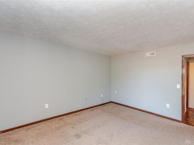 7816 Betsy Ross Circle, Centerville, OH 45459 Photo 12