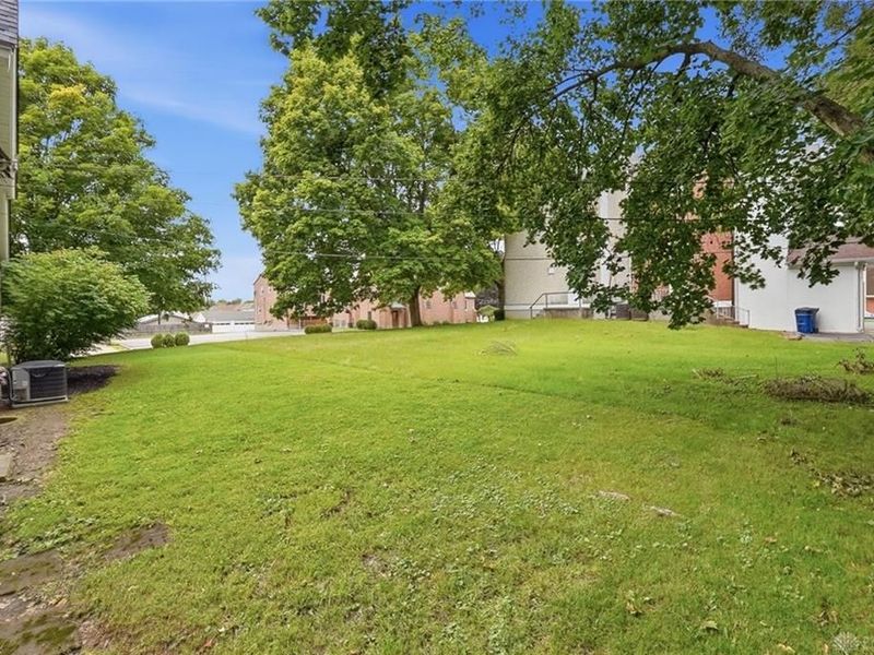211 E McKinley Street, Brookville, OH 45309 Photo 38