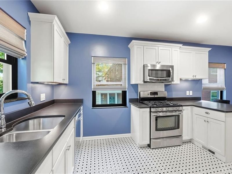 2898 Temple Avenue, Cincinnati, OH 45211 Photo 21