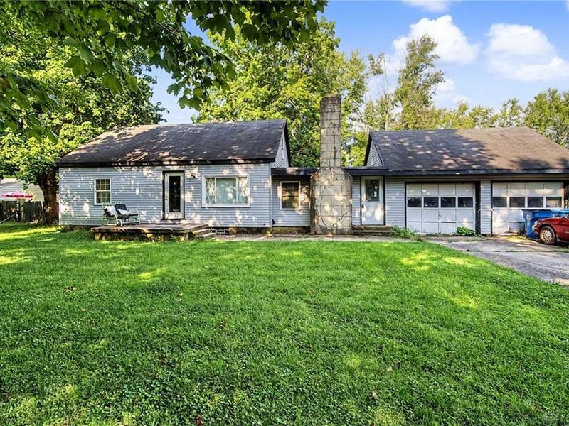 1823 Hanes Road, Beavercreek, OH 45432 Photo 2